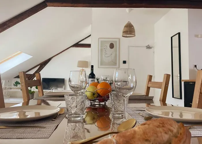 Le Monde D'elodie - Gare Routiere Apartment